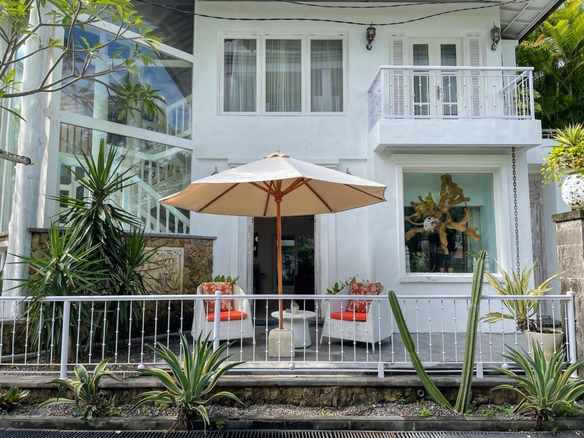 Villa Putih - Canggu beach house 150m Berawa beach Bagian luar foto