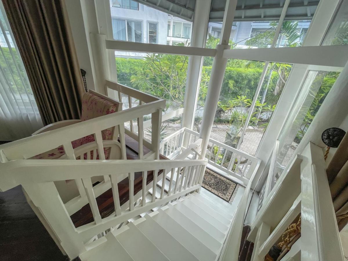 Villa Putih - Canggu beach house 150m Berawa beach Bagian luar foto
