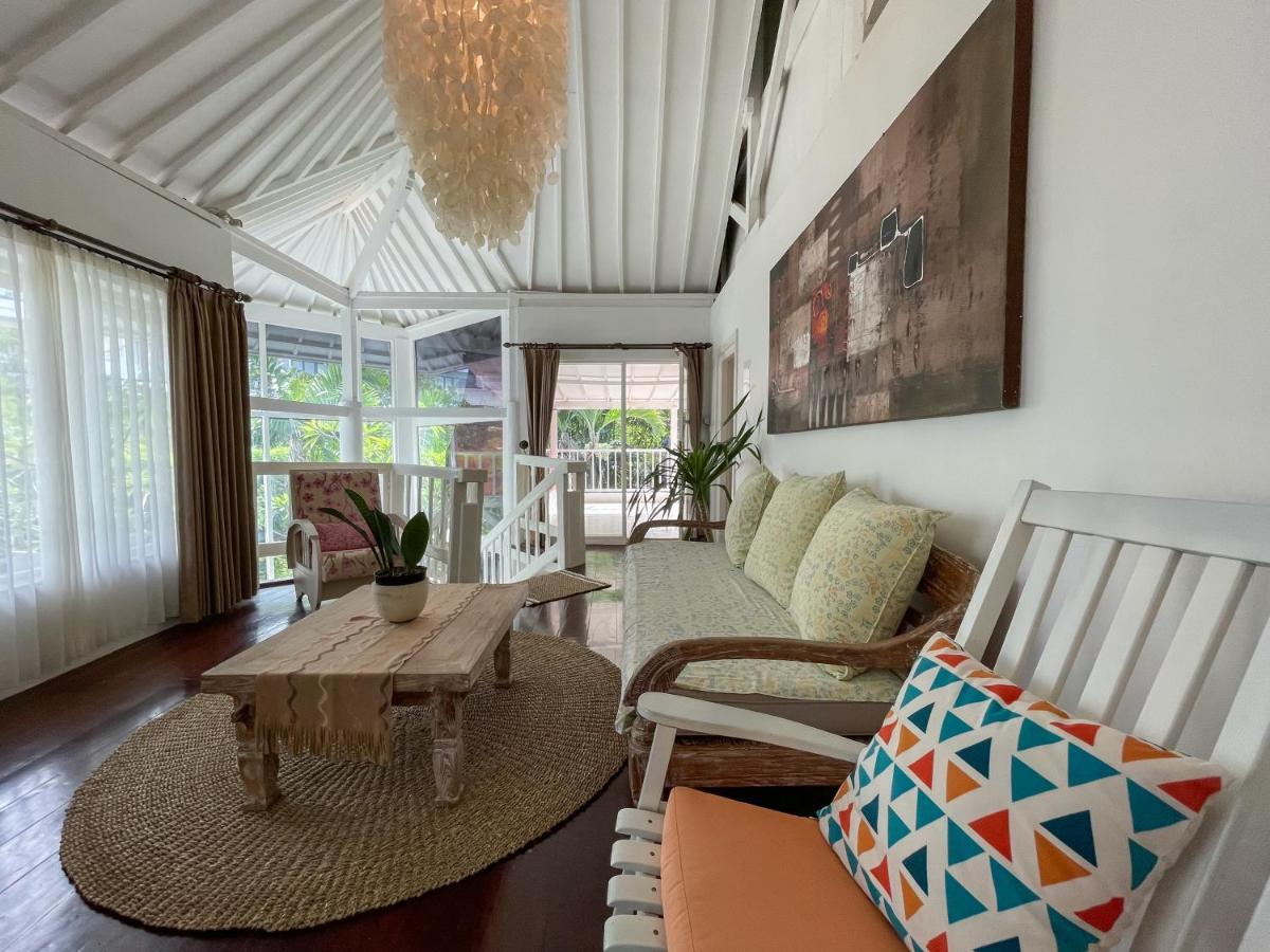 Villa Putih - Canggu beach house 150m Berawa beach Bagian luar foto